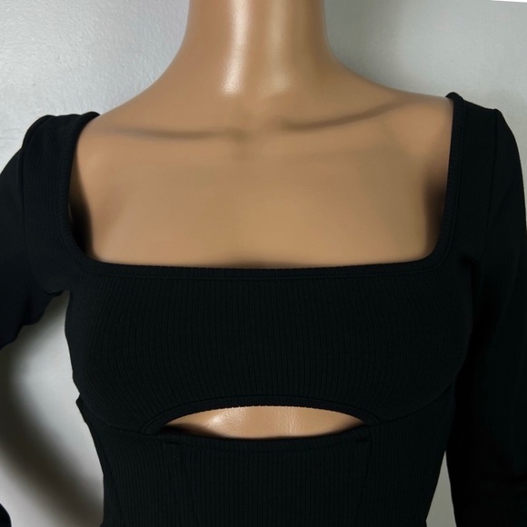 NEW ATOIR REVOLVE BLACK RIBBED BUSTIER CROP TOP - Picture 3 of 8